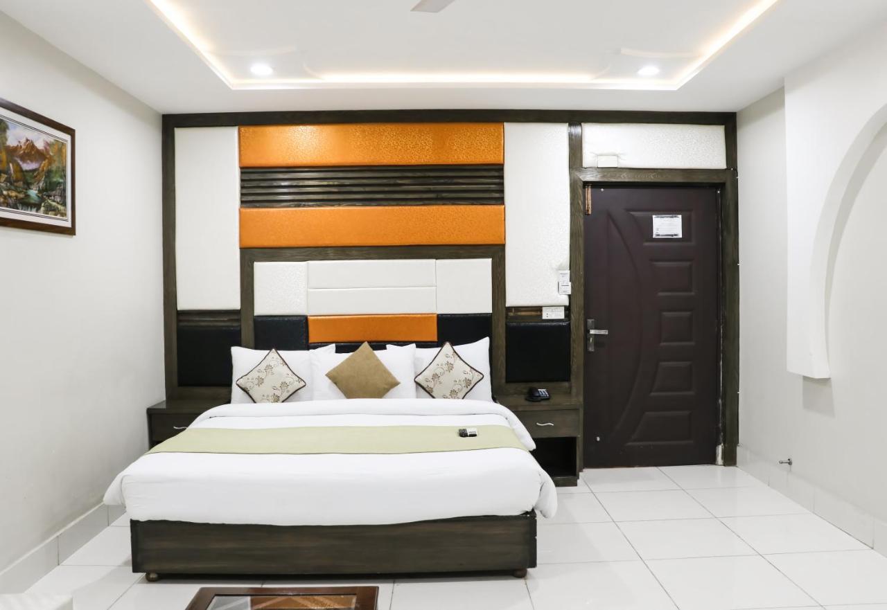 Hotel Crown Inn ملتان المظهر الخارجي الصورة