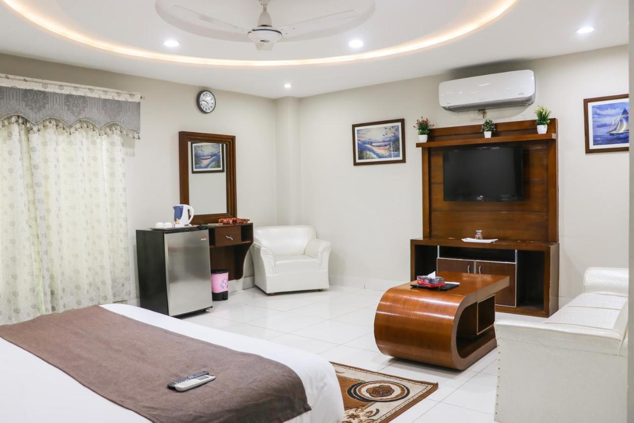 Hotel Crown Inn ملتان المظهر الخارجي الصورة