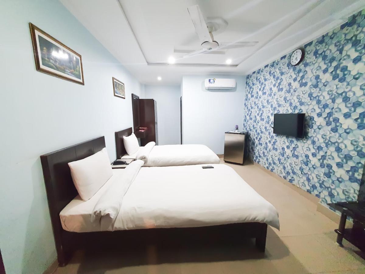 Hotel Crown Inn ملتان المظهر الخارجي الصورة