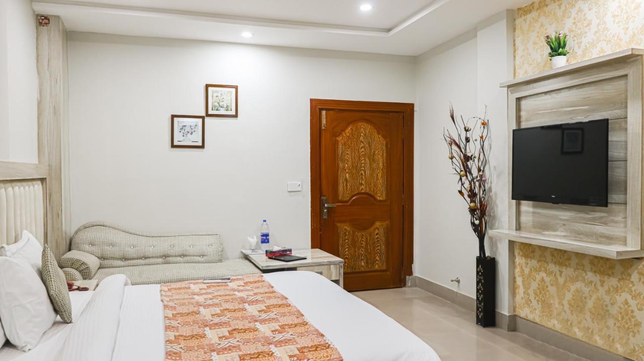 Hotel Crown Inn ملتان المظهر الخارجي الصورة