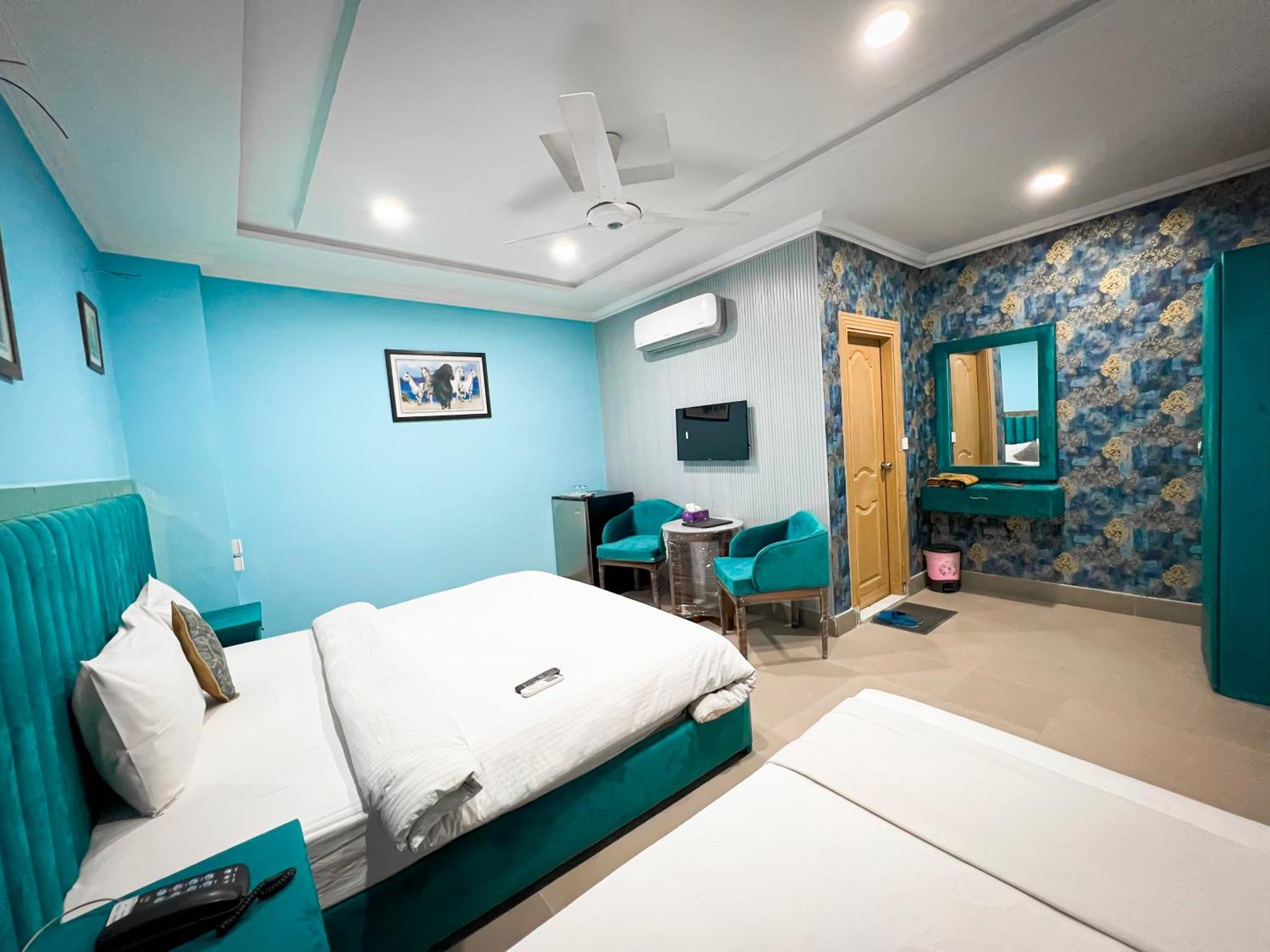 Hotel Crown Inn ملتان المظهر الخارجي الصورة
