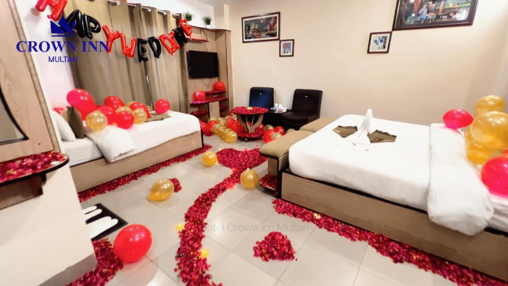 Hotel Crown Inn ملتان المظهر الخارجي الصورة