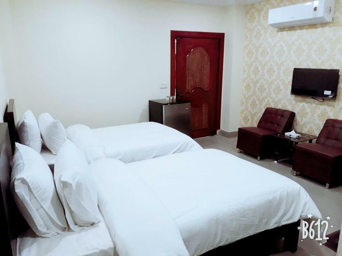 Hotel Crown Inn ملتان المظهر الخارجي الصورة