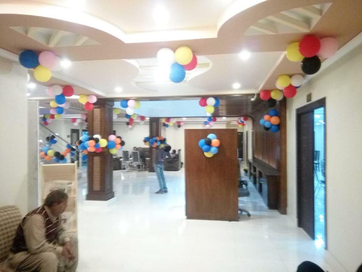 Hotel Crown Inn ملتان المظهر الخارجي الصورة